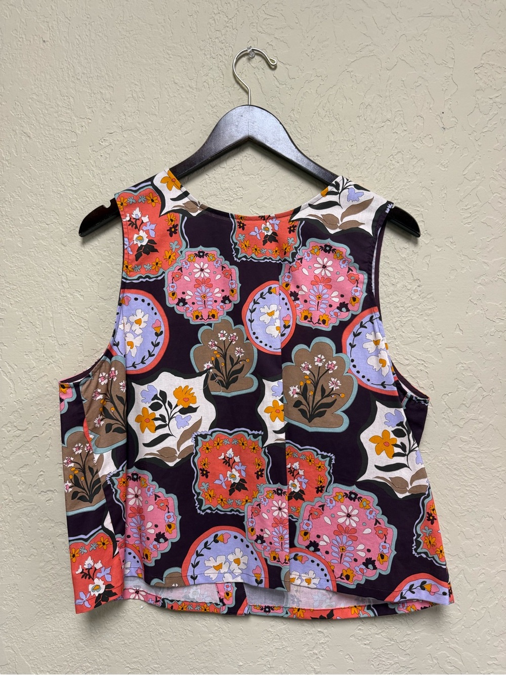 Crosby Floral Print Sleeveless Shell Top in Multicolor